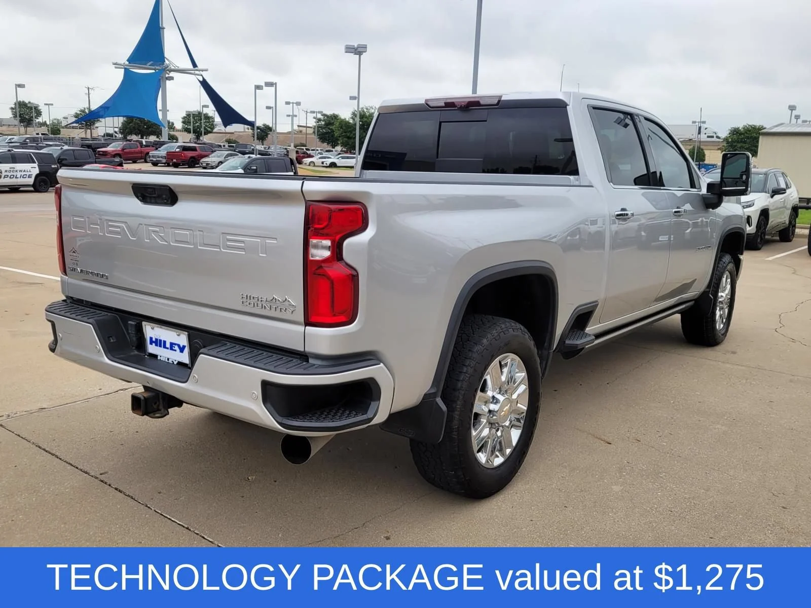 Used 2022 Silver Ice Metallic Chevrolet High Country image 4
