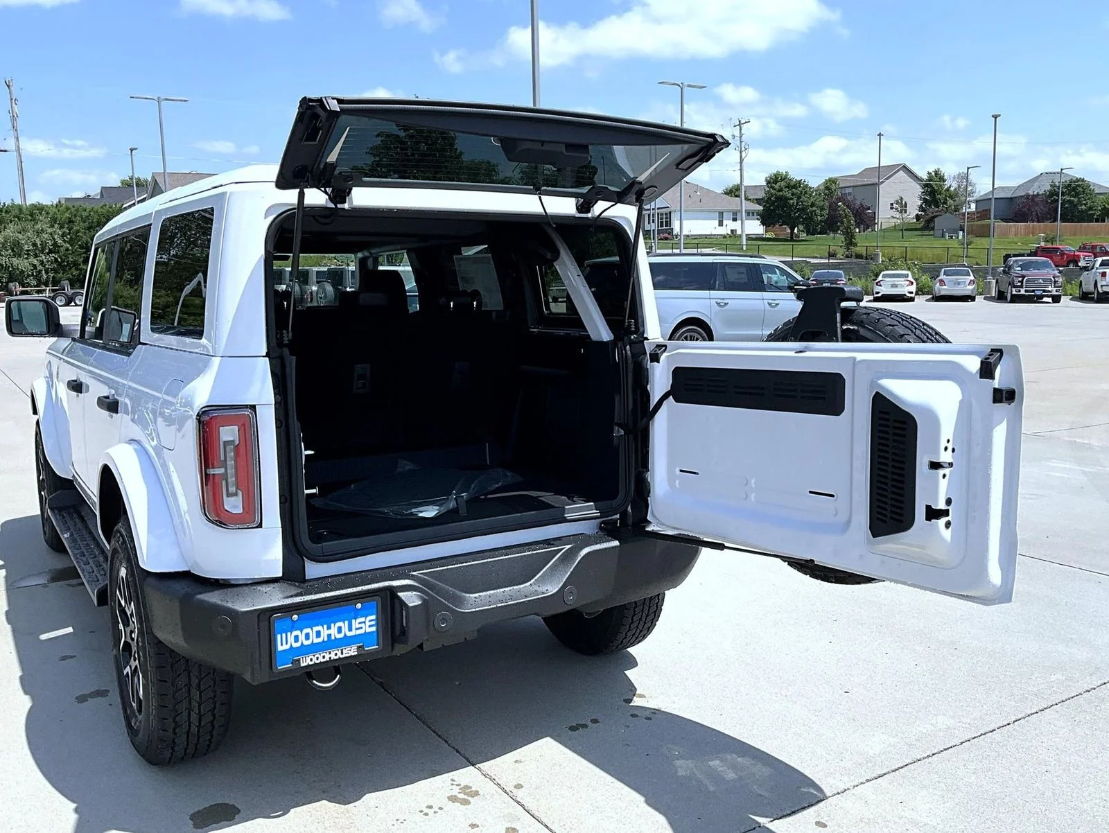 New 2026 Oxford White Ford Outer Banks image 15