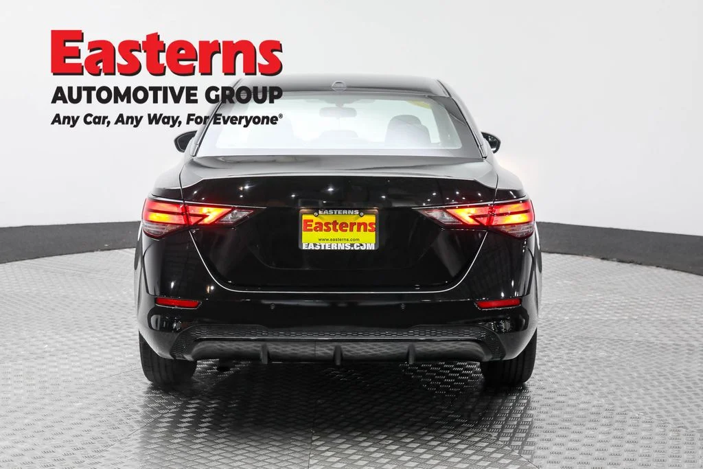 Used 2022 Black Nissan SV image 6