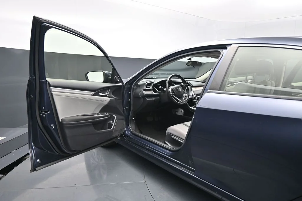 Used 2018 Blue Honda EX-T image 8