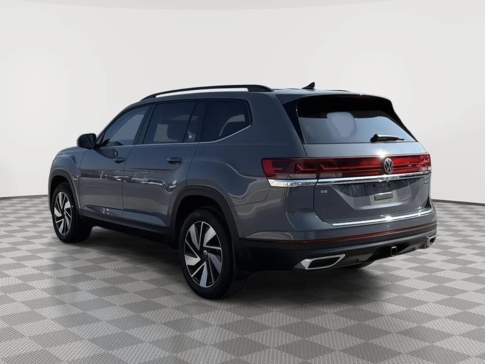 2026 Volkswagen Atlas SE w/Tech - Photo 5