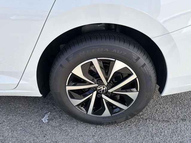 New 2026 White Volkswagen 1.5T S image 6