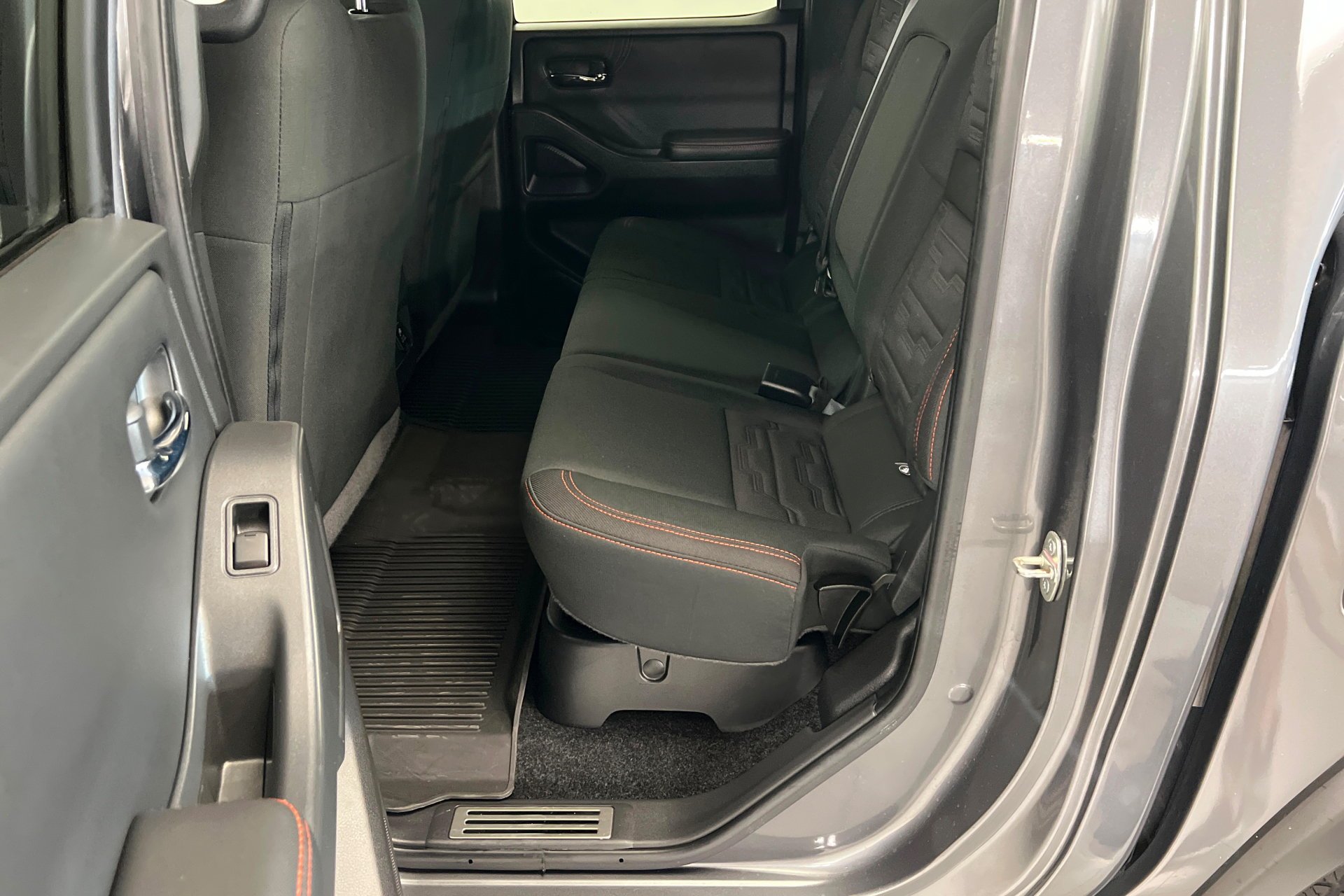 Used 2023 Gun Metallic Nissan PRO-4X image 22
