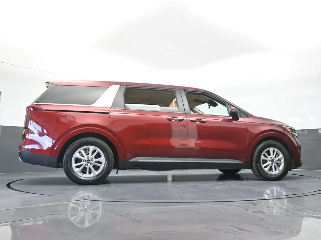 Used 2024 Flare Red Kia LX image 56