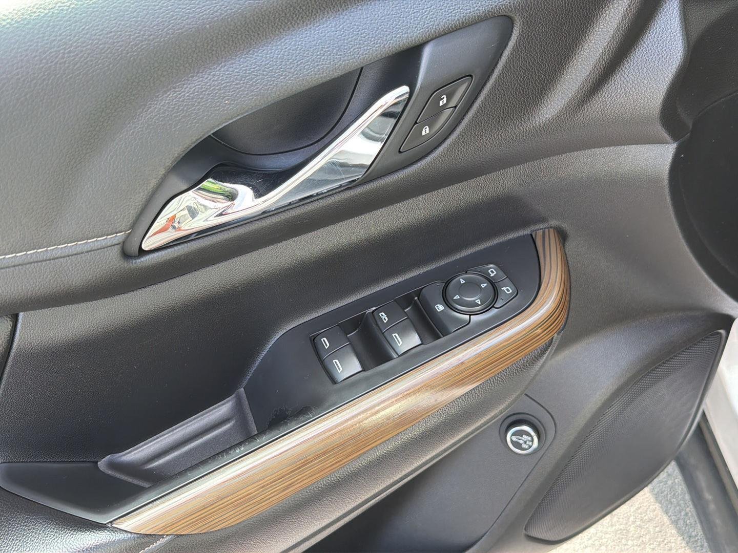 Used 2019 Quicksilver Metallic GMC SLE image 31