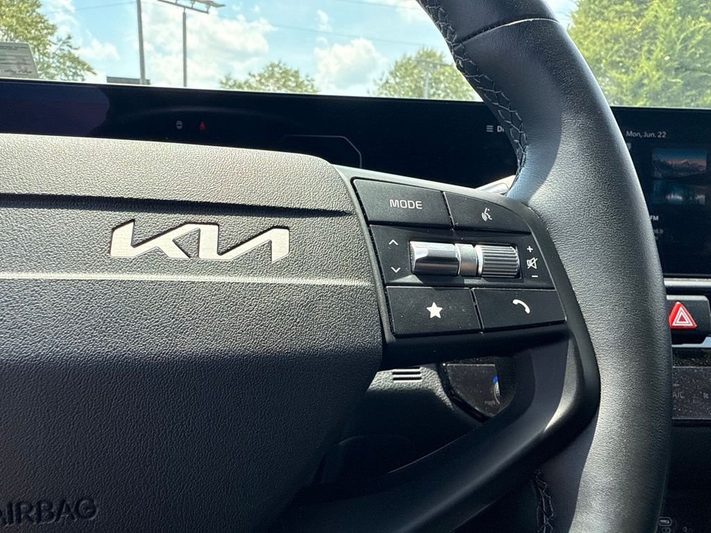 Used 2026 Gray Kia SX image 8
