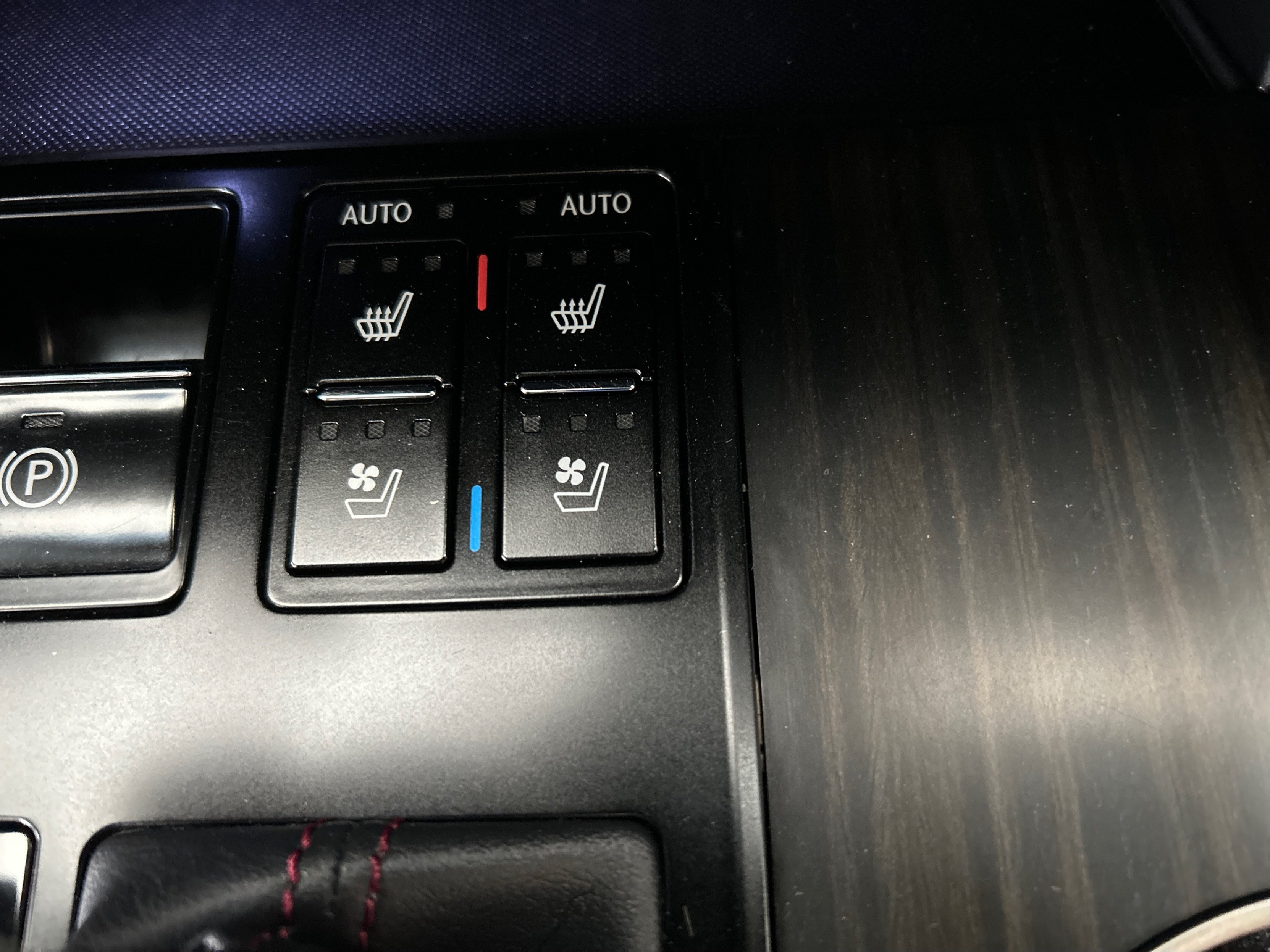 Used 2017  Lexus 350 image 33