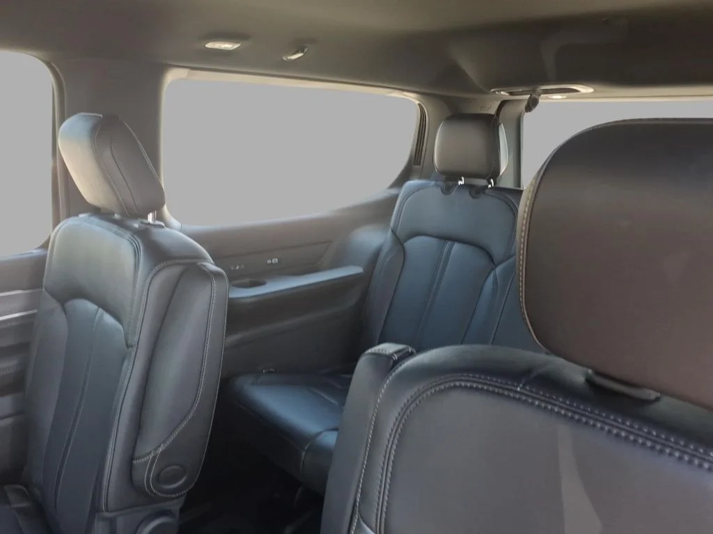 New 2026 High Gloss Black Exterior Paint Jeep Limited Altitude image 9