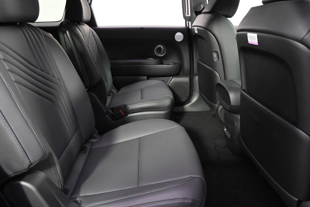 New 2026 White Pearl Hyundai SEL 7P image 18