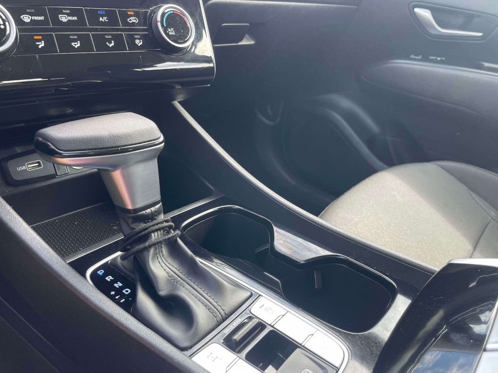 Certified Used 2024 Silver Hyundai SE image 29