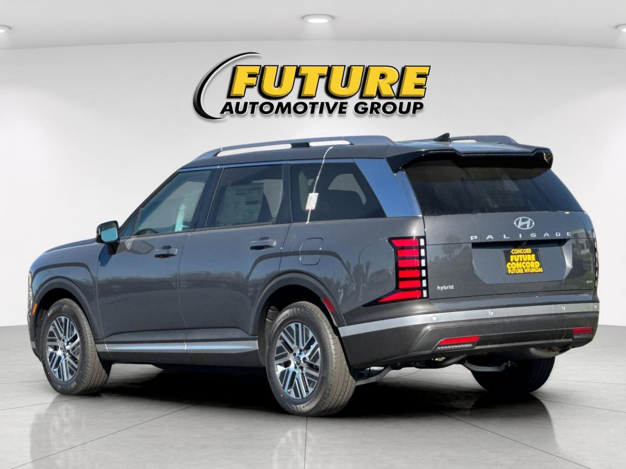 New 2027 Gray Hyundai SEL 8P image 5