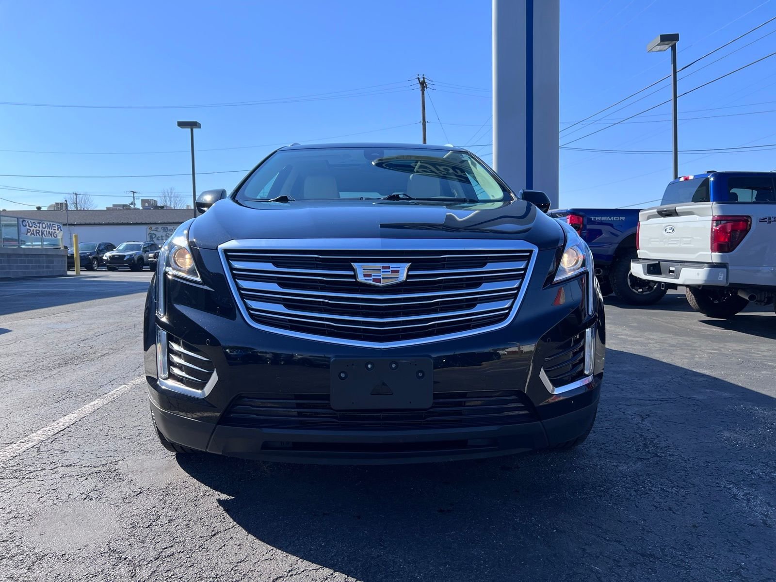 Used 2018 Cadillac XT5 Luxury with VIN 1GYKNCRS7JZ117517 for sale in Columbiana, OH