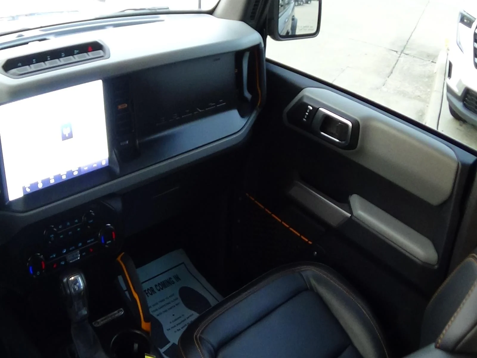 Used 2023 Carbonized Gray (m7) Ford Badlands Advanced image 13