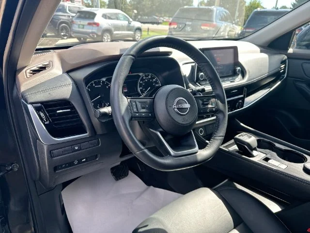 Used 2023 Black Nissan SL image 13
