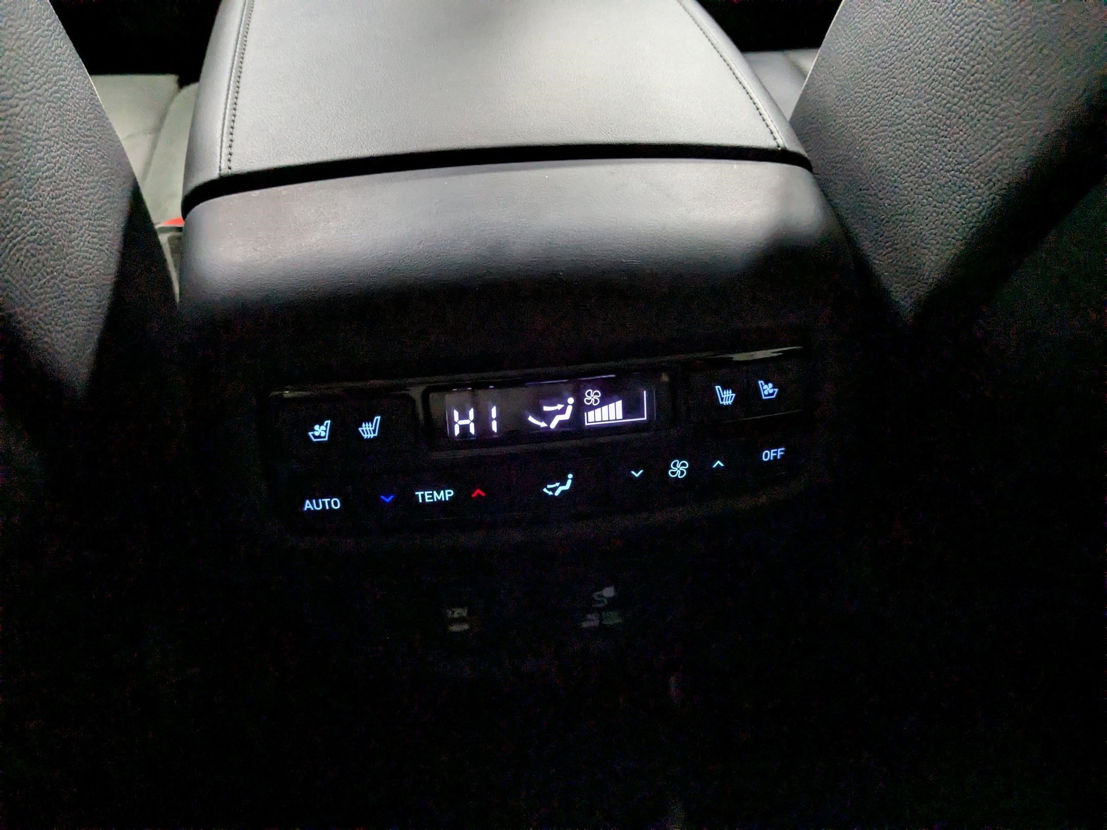2025 Hyundai Palisade Limited - Photo 31