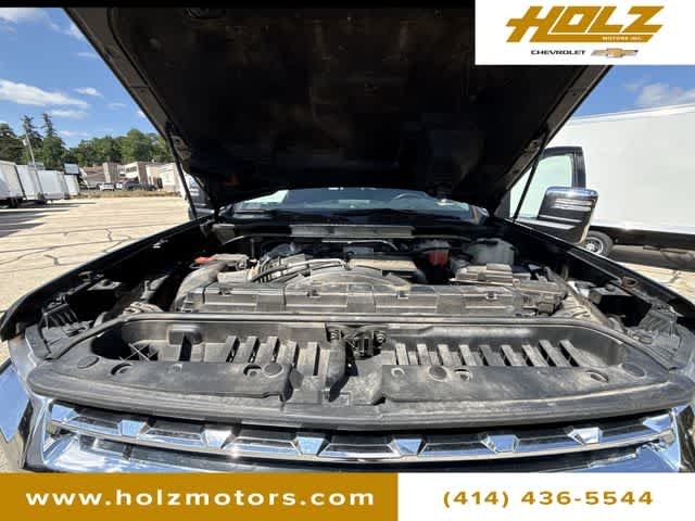 Certified Used 2020 BLACK Chevrolet LTZ image 31