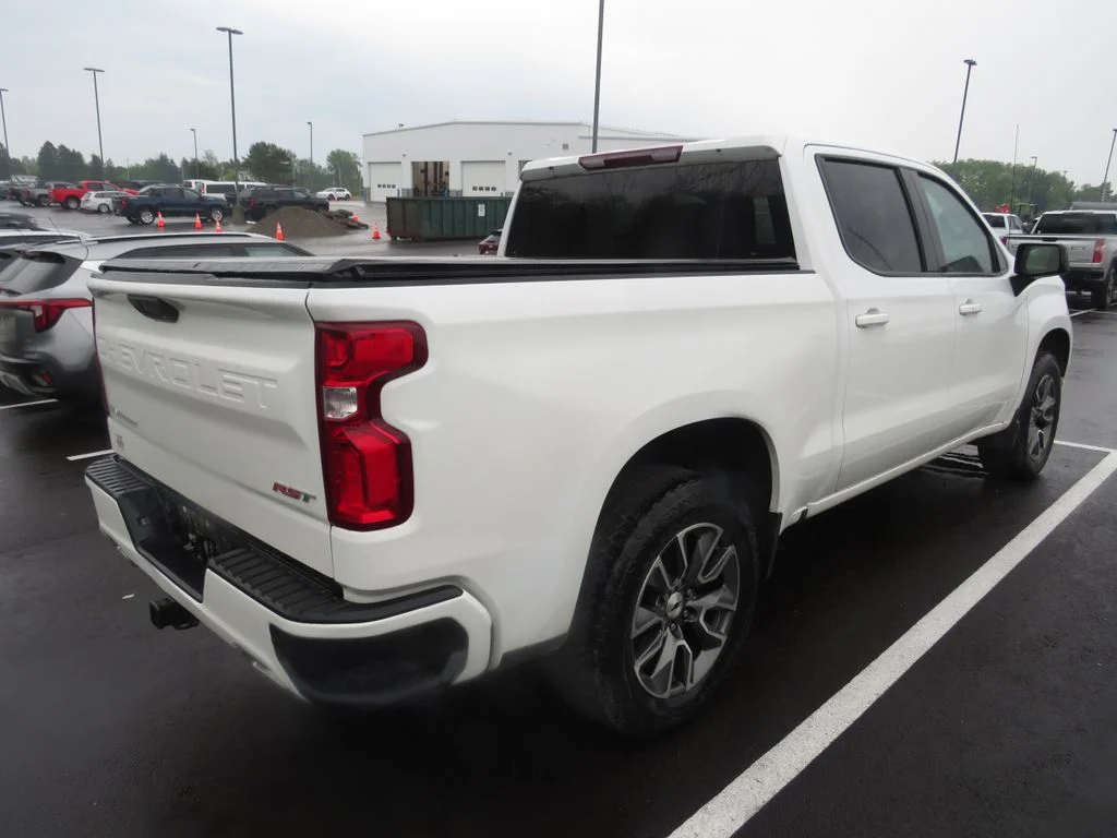 Used 2023 White Chevrolet RST image 16