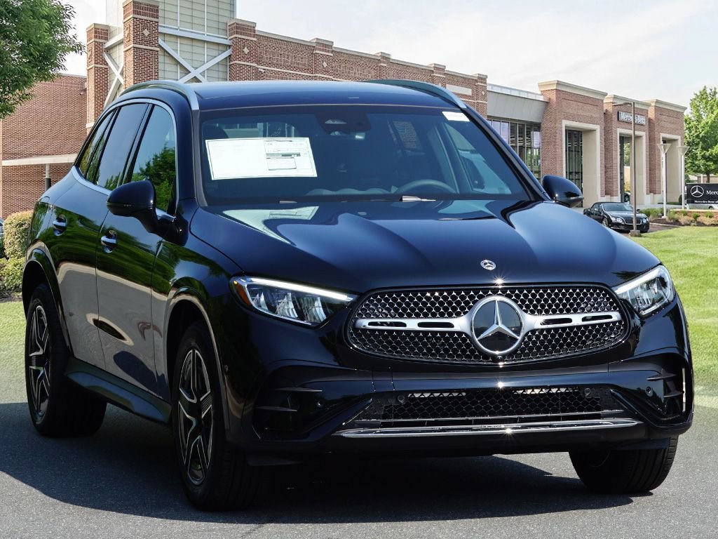 New 2026 Black Mercedes-Benz GLC 300 image 38