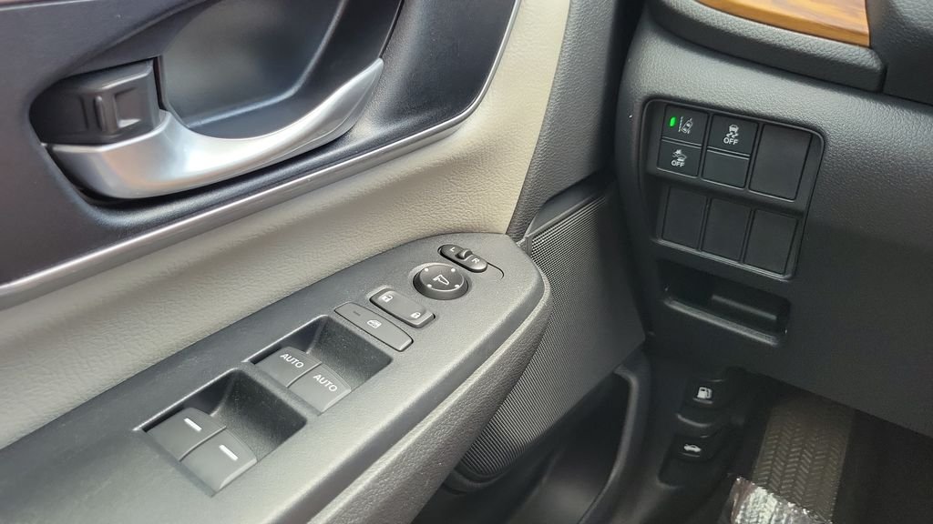 Used 2018  Honda EX image 20