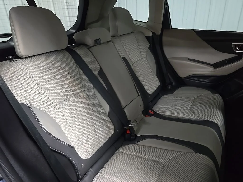 Used 2020 Horizon Blue Subaru Premium image 17