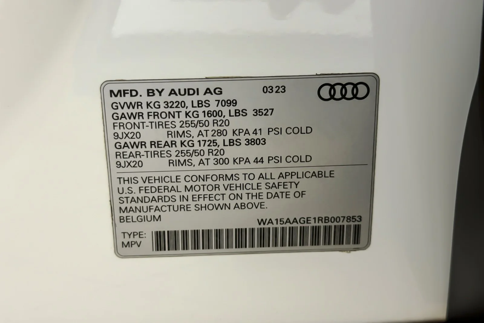 Used 2024 Glacier White Metallic Audi Premium Plus quattro image 27