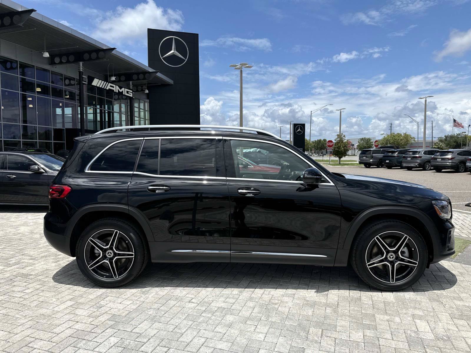 New 2026 Black Mercedes-Benz 250 SUV image 6
