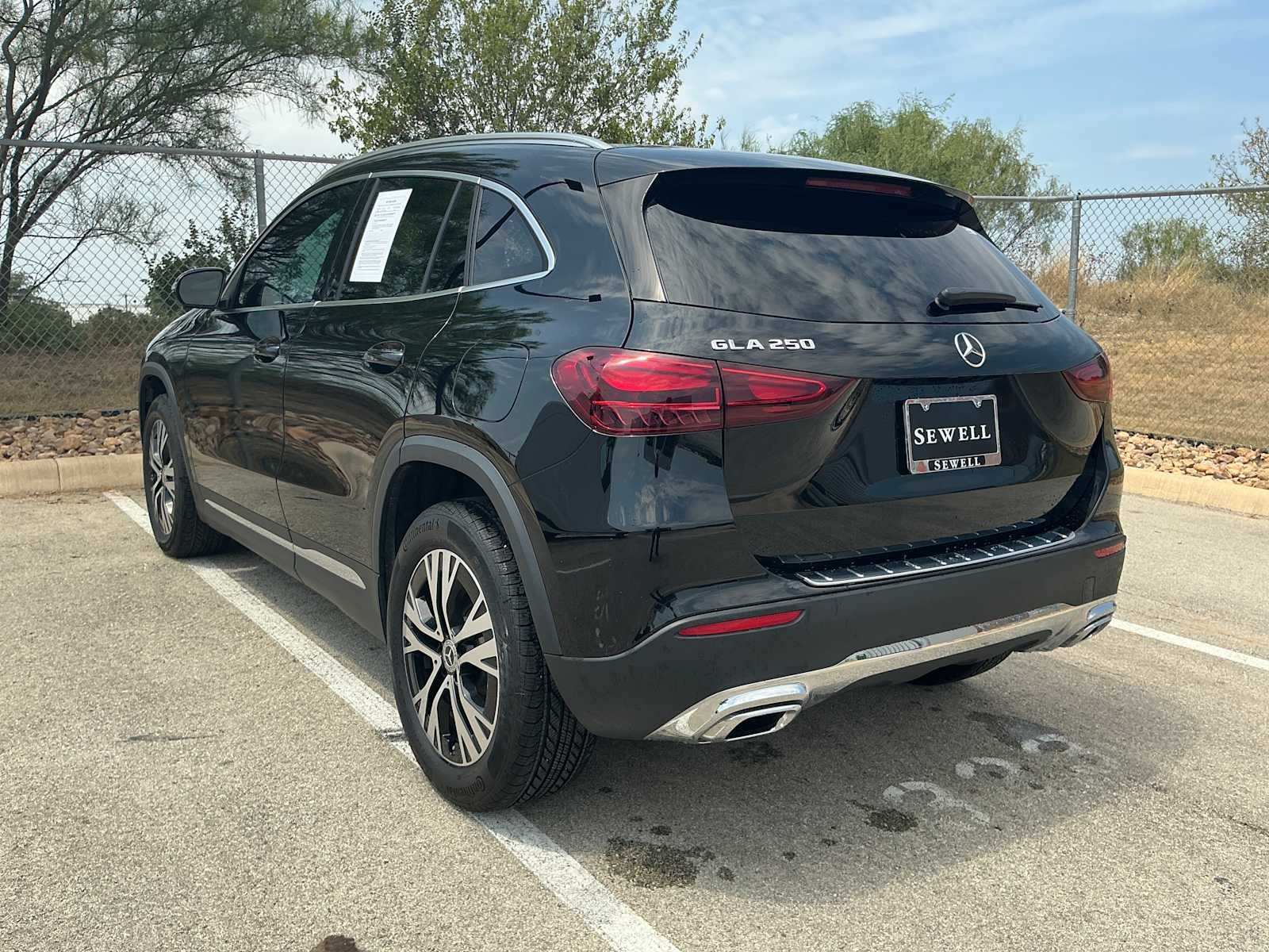 Certified Used 2026 Night Black Mercedes-Benz GLA 250 image 6