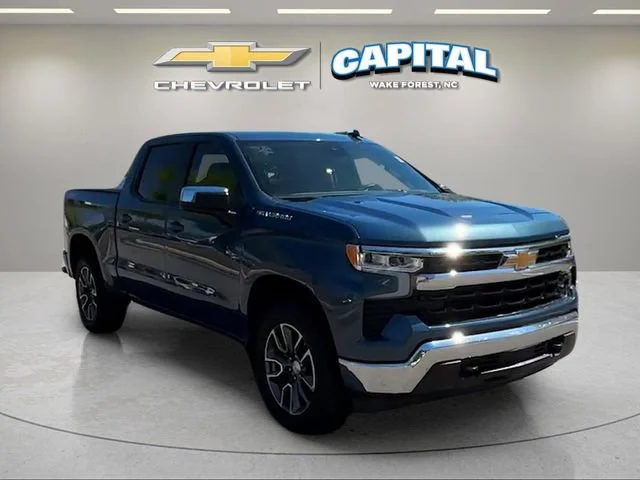 Used 2024 Lakeshore Blue Metallic Chevrolet LT (2FL) image 7