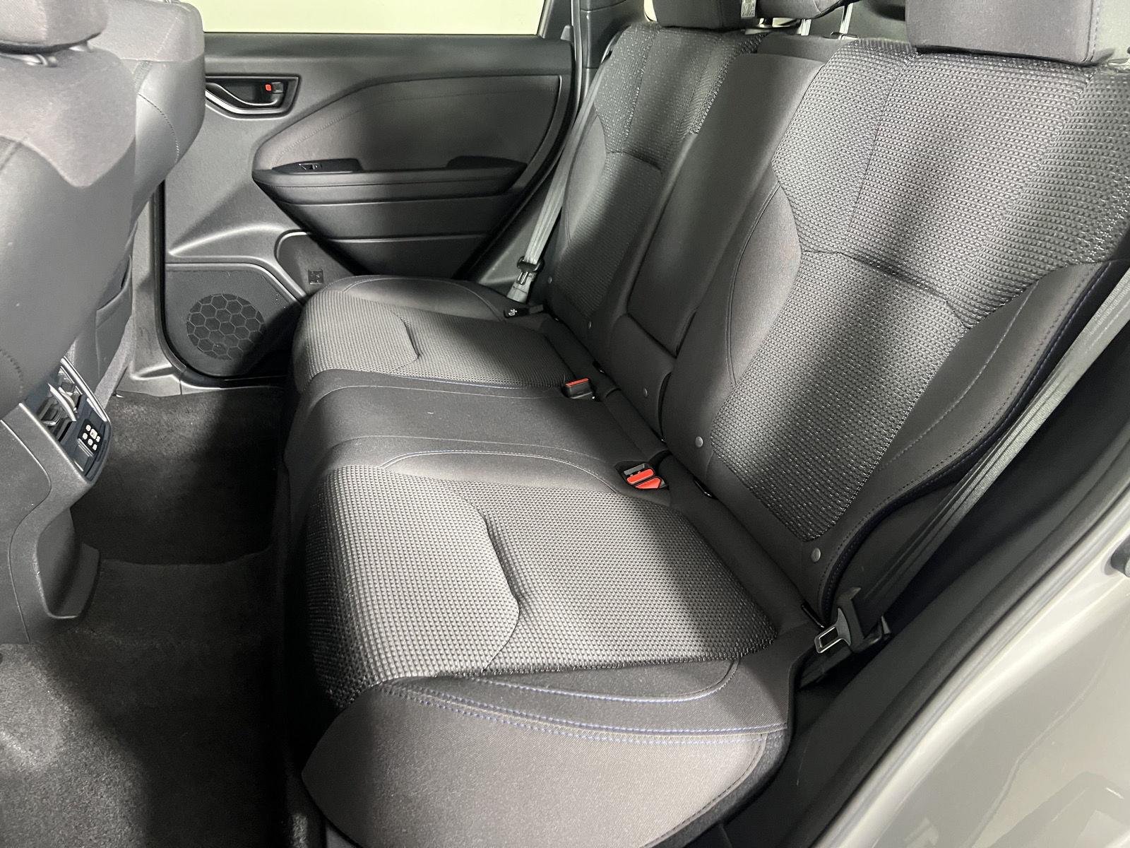 Used 2025 River Rock Pearl Subaru Premium image 29