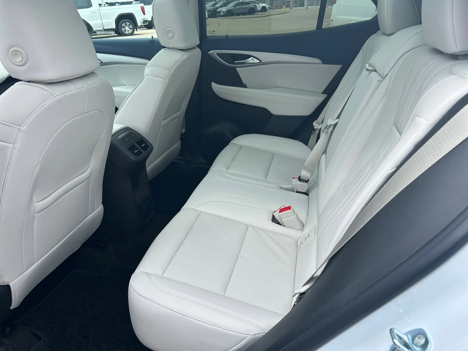 New 2026 Iridescent White Tricoat Buick Avenir AWD image 17