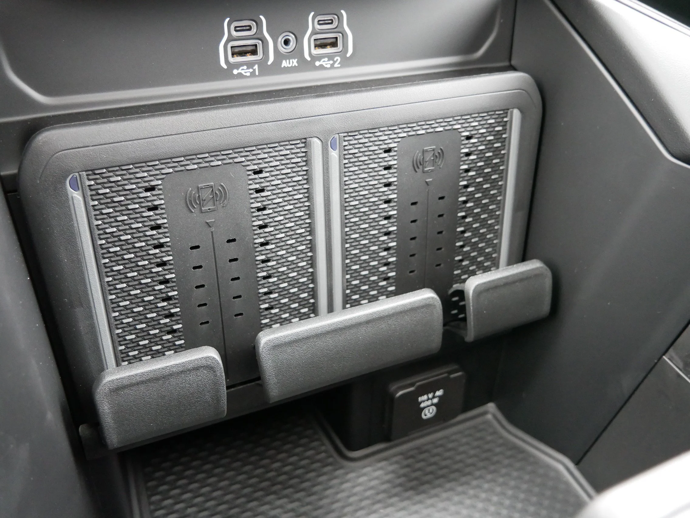 New 2027 Ceramic Gray Clear-Coat Exterior Paint RAM Laramie image 17