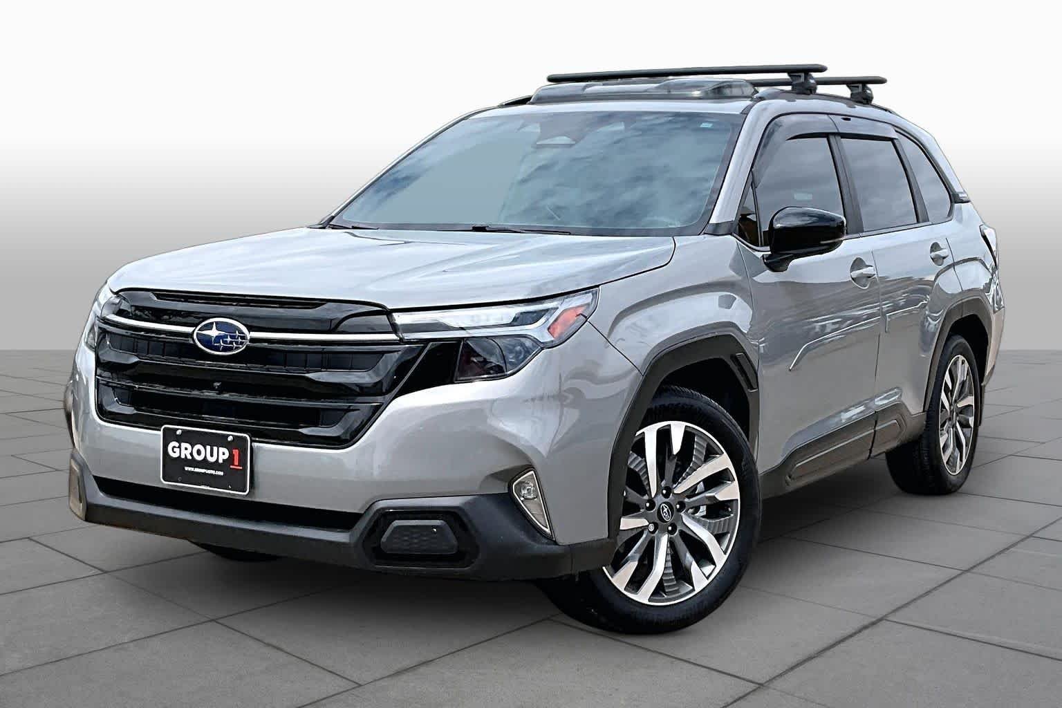 2025 Subaru Forester Touring's photo