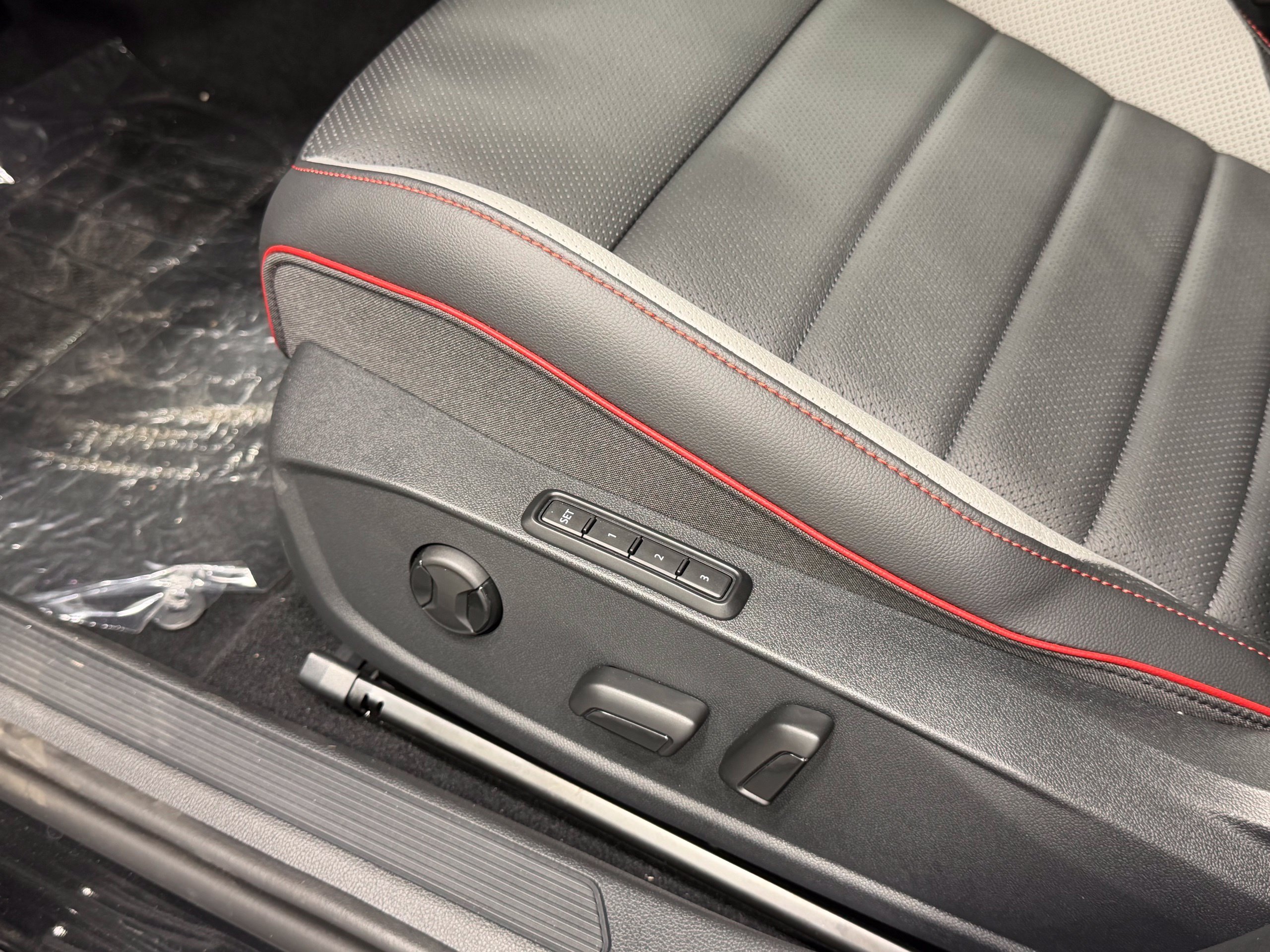 2026 Volkswagen Golf GTI SE - Photo 40