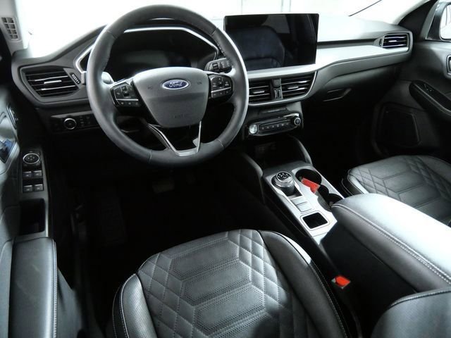 Used 2023 Red Ford Platinum image 4