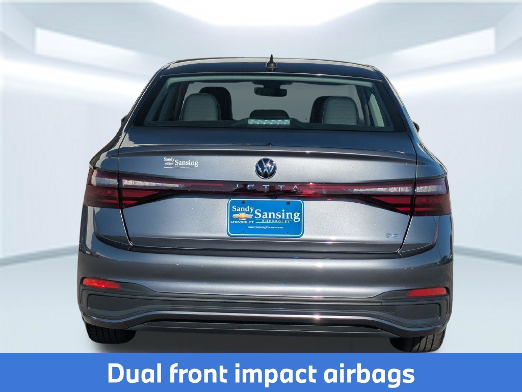 Used 2025  Volkswagen 1.5T SE image 4