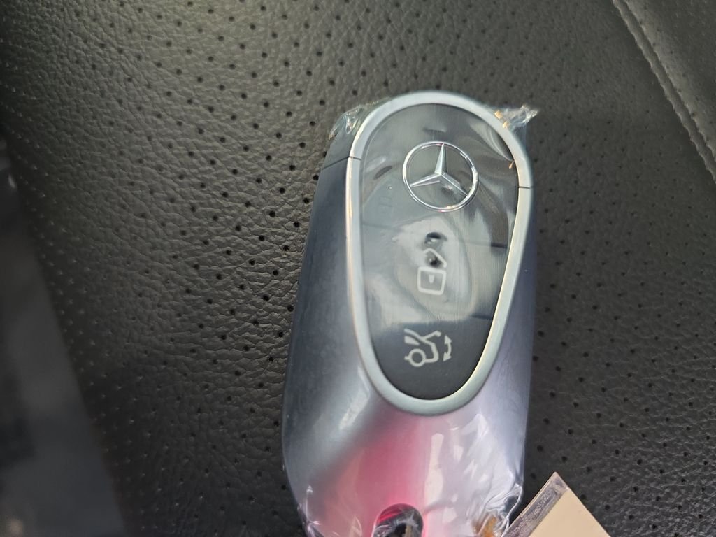 Certified Used 2026 White Mercedes-Benz GLC 300 image 39