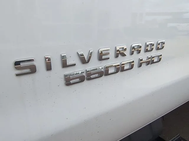 New 2024 Summit White Chevrolet Work Truck image 29