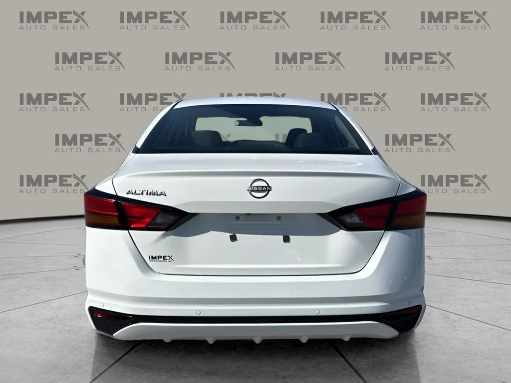 Used 2024 White Nissan 2.5 S image 4