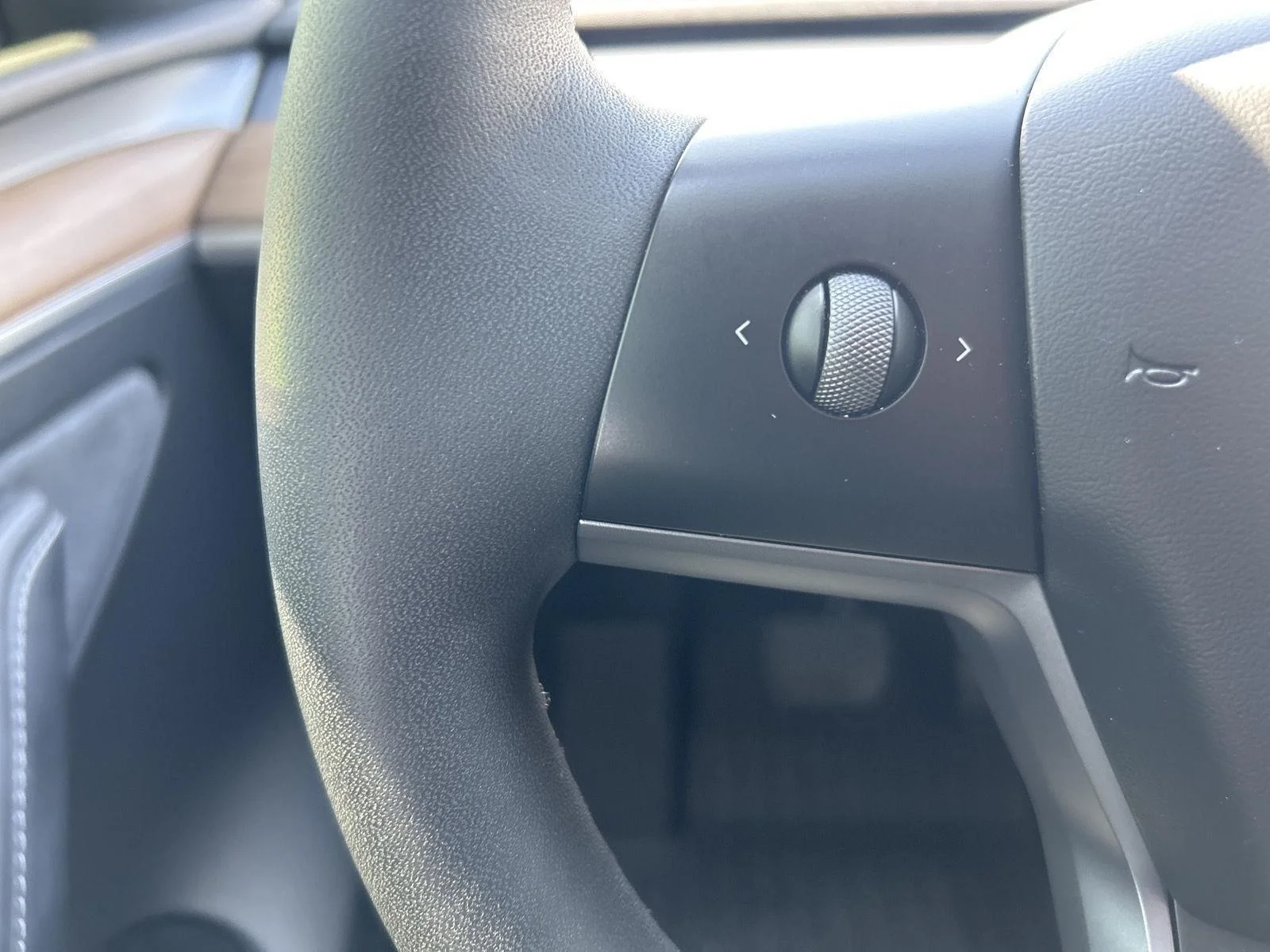 Used 2023 WHITE Tesla Long Range image 20
