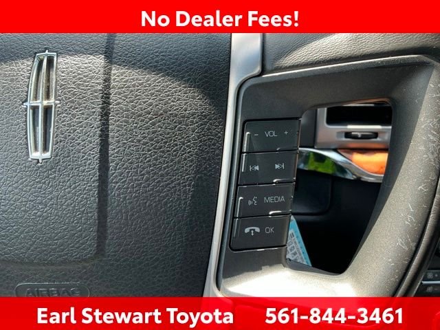 Used 2010  Lincoln Base image 40