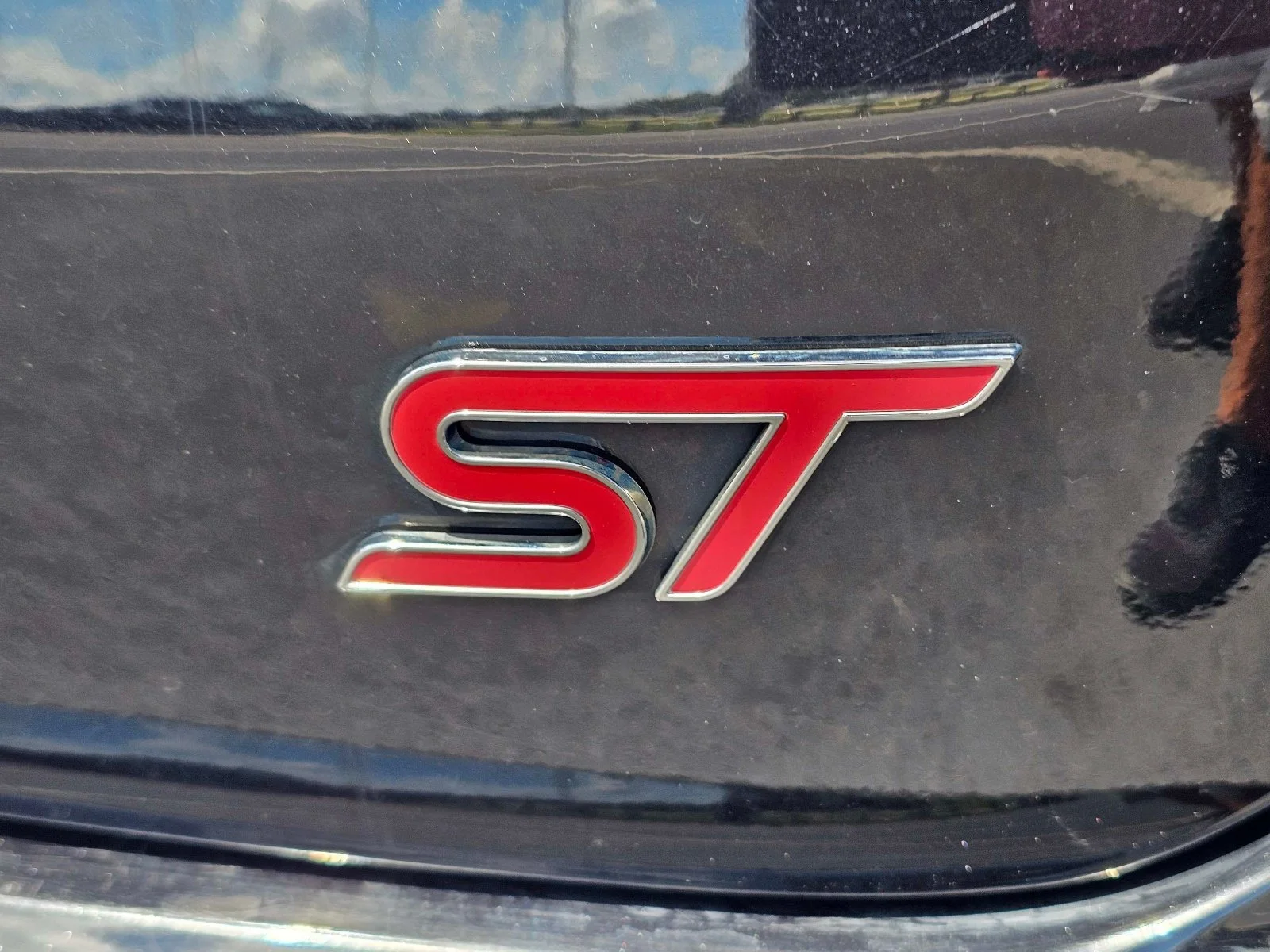 Used 2019 Black Metallic Ford ST image 10