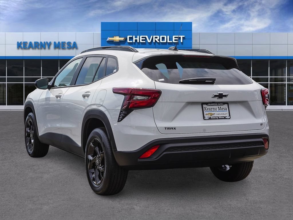 New 2026 Summit White Chevrolet LT image 4