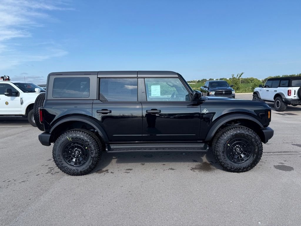 New 2026 Shadow Black Ford Outer Banks® image 34