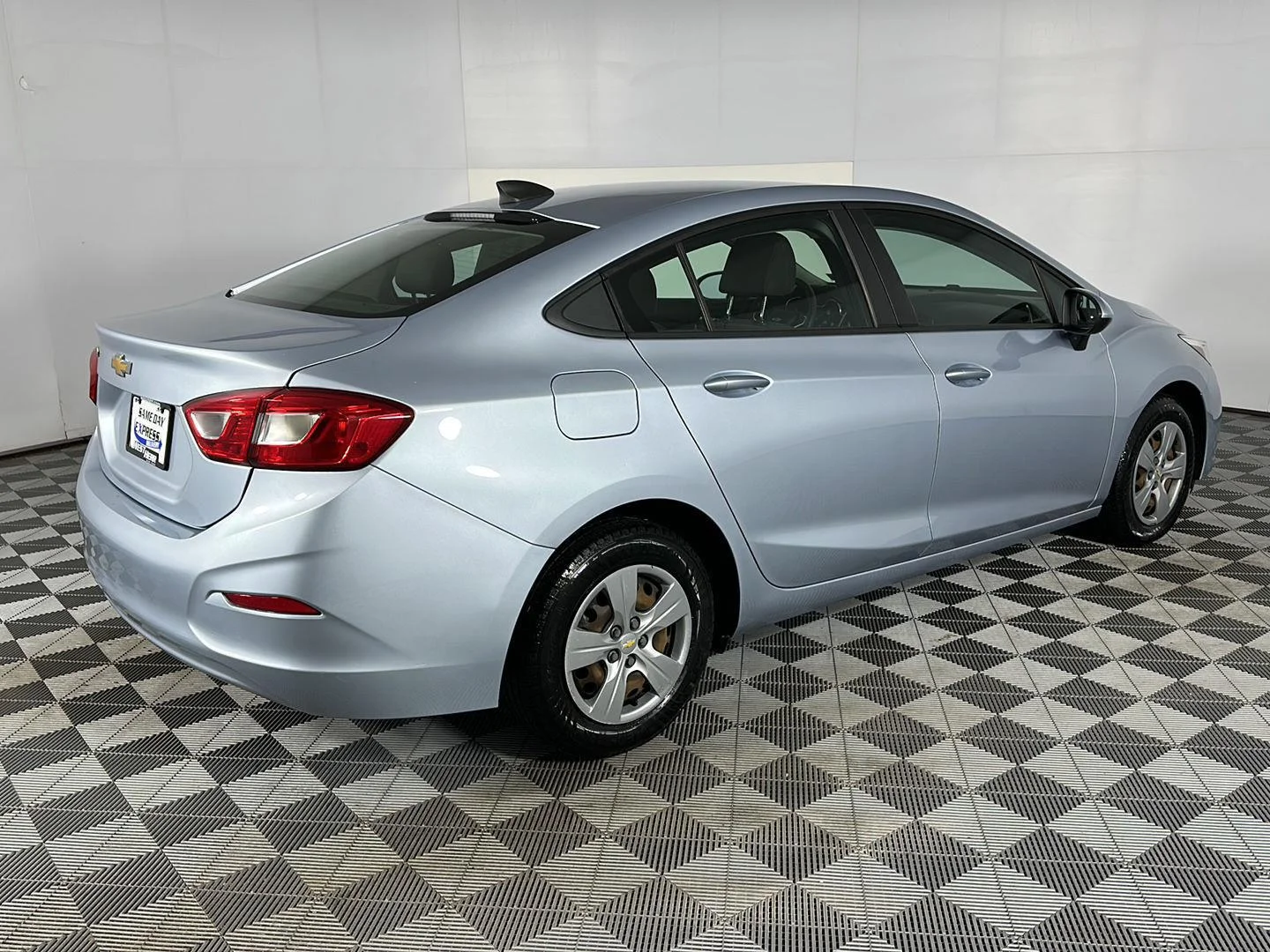 Used 2018 Arctic Blue Metallic Chevrolet LS image 23