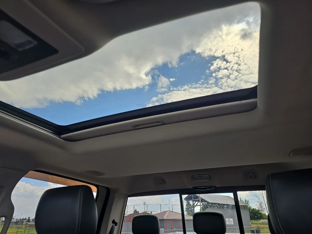 Used 2009 Gray Dodge LARAMIE image 17