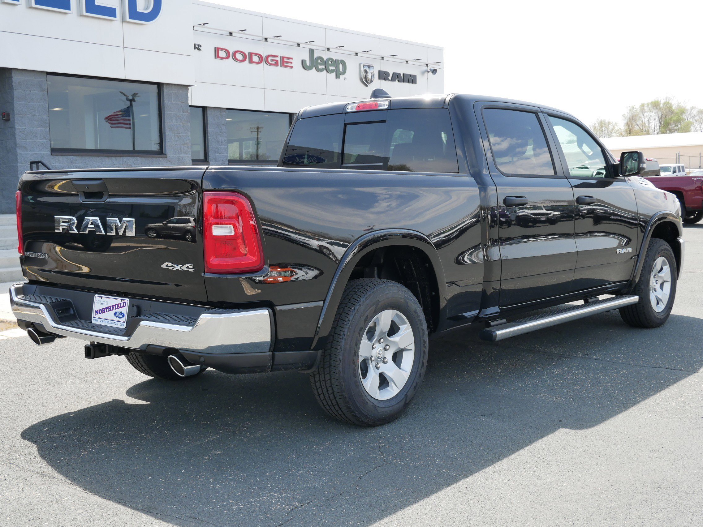 New 2026 Diamond Black Crystal Pearl-Coat Exterior Paint RAM Big Horn image 8