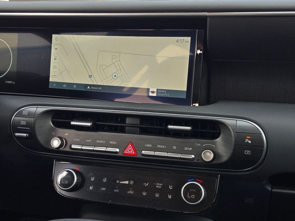 Used 2026 Black Hyundai SEL Premium image 18