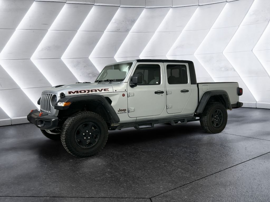 Used 2022 Silver Jeep Mojave image 3