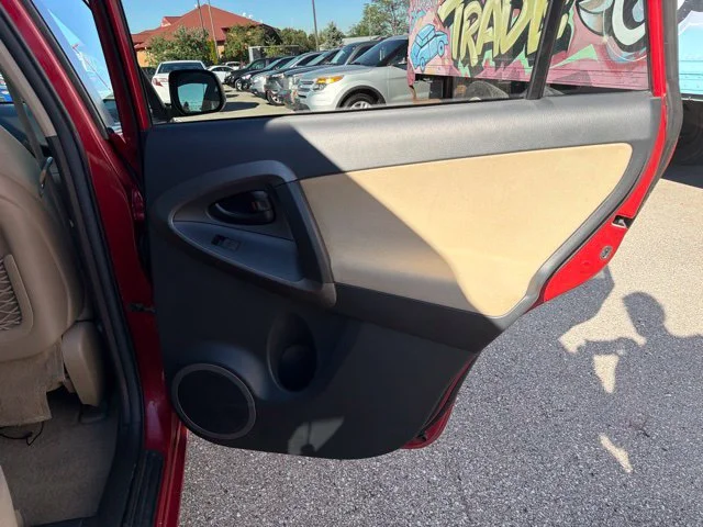 Used 2011 Red Toyota Base image 28