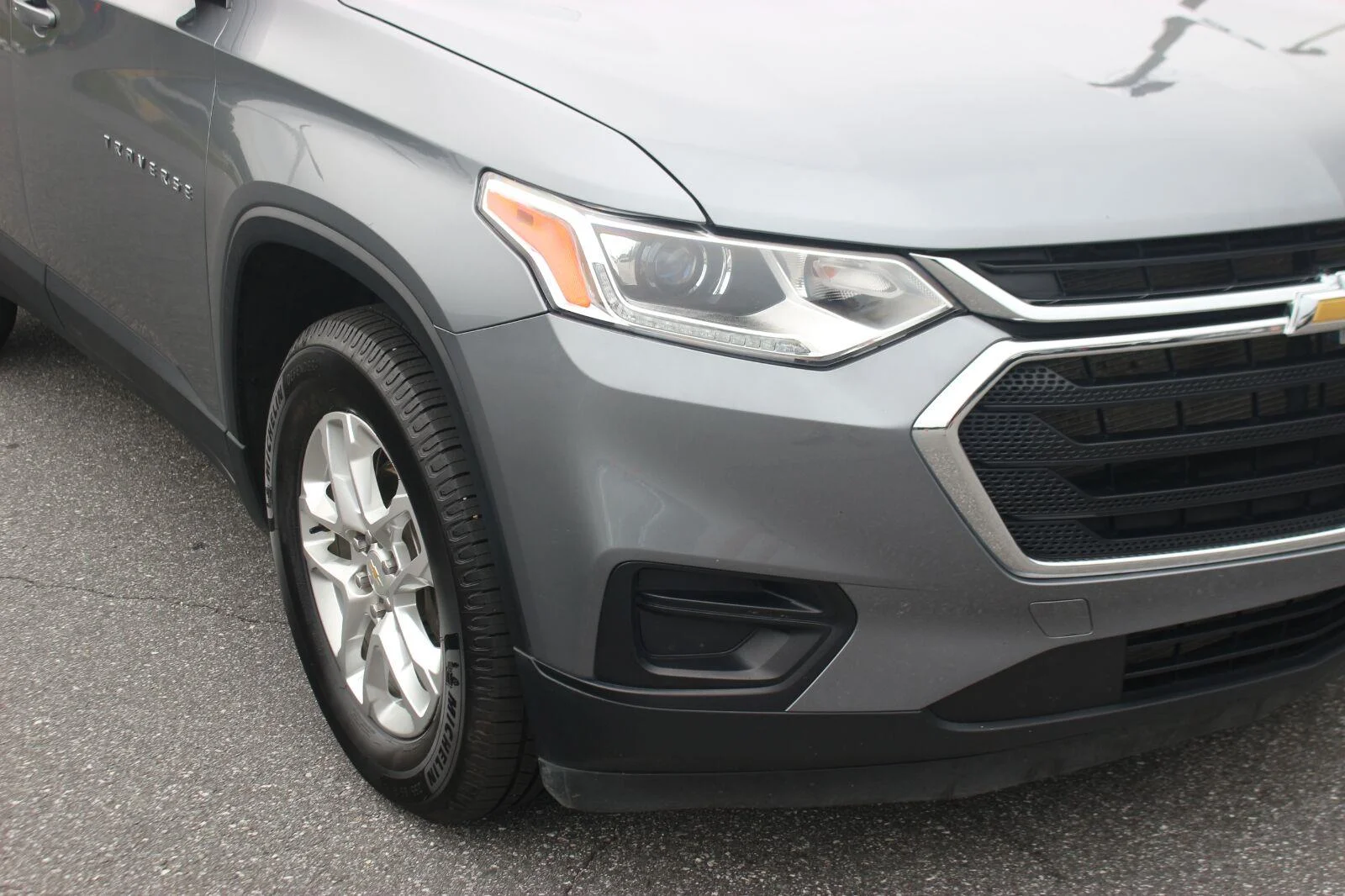 Used 2020 SATIN STEEL METALLIC Chevrolet LS image 9